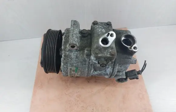 Volkswagen PASSAT B6 Air conditioning (A/C) compressor (pump) 1K0820803S