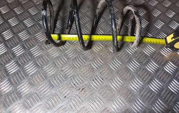 BMW 5 E39 Front coil spring