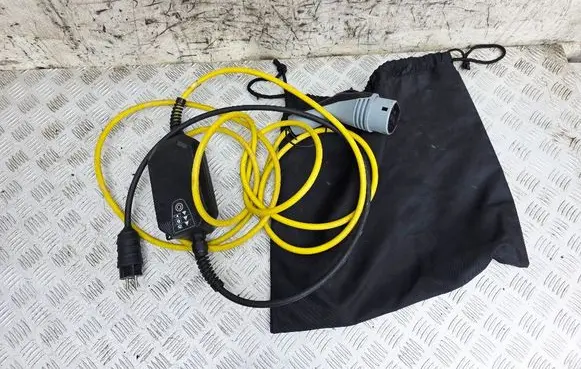 Volkswagen e-Golf Electric car charging cable 12E971675A 22368722