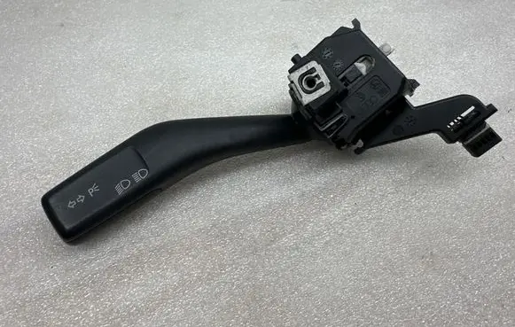 Volkswagen Golf V Indicator stalk 1K0953513 CZK03 01103500