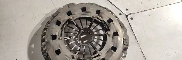 BMW 1 E81 E87 Pressure plate 7567841