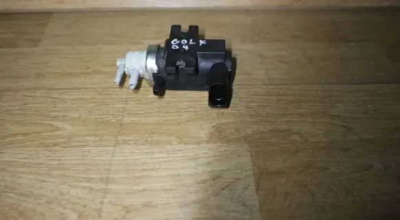 Volkswagen Golf IV Turbo solenoid valve 1J0906627B