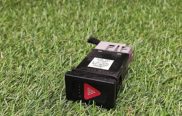 Volkswagen Sharan Hazard light switch 7M3953235 SAE0C89