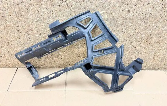Volkswagen Touran III Front bumper mounting bracket 5TA807724