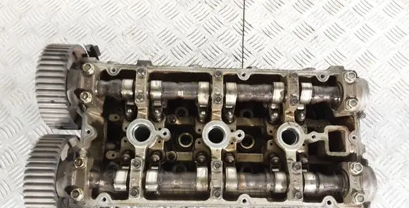 KIA Sorento Engine head 