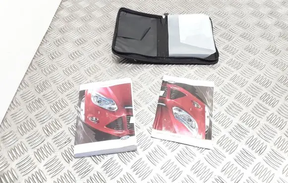 Ford Focus Owners service history hand book 