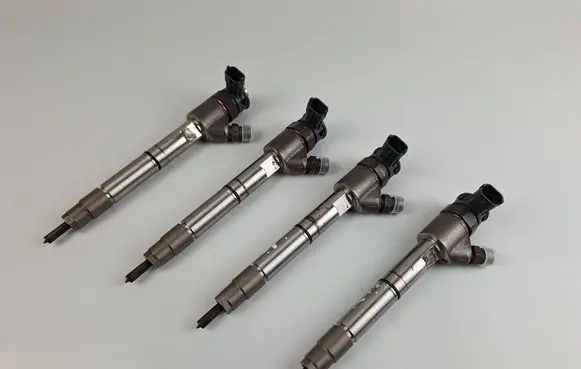 KIA Sorento Fuel injector 338002F610 0445110584