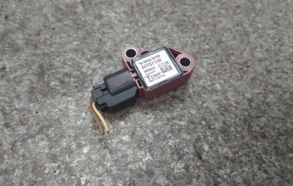 Volvo V50 Airbag deployment crash/impact sensor 30737138