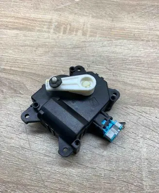 Toyota Verso Air flap motor/actuator 1138002810