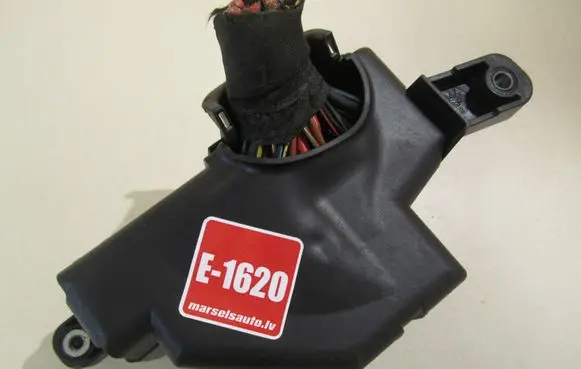 Volkswagen PASSAT B6 Fuse module 3C2941824
