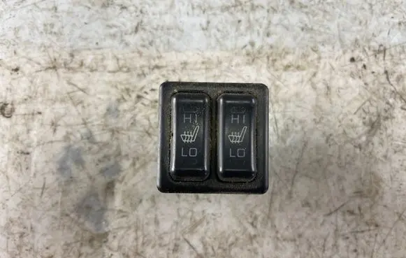 Mitsubishi Pajero Sport I Seat heating switch
