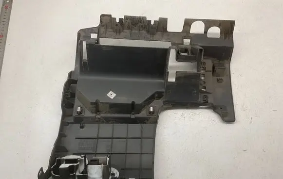 Volkswagen Touran I Dashboard lower bottom trim panel 1T1858365