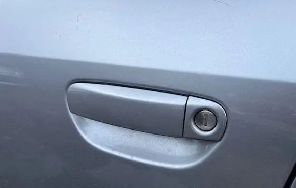 Audi A4 S4 B6 8E 8H Front door exterior handle 
