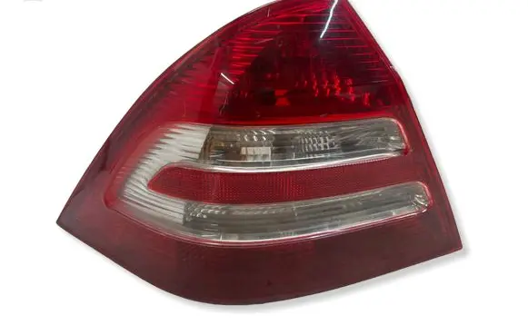 Mercedes-Benz C W203 Rear/tail lights 2038201964