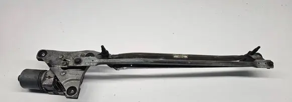 Front wiper linkage and motor