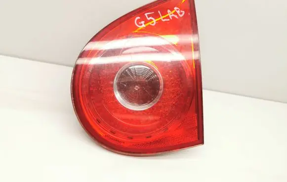 Volkswagen Golf V Tailgate rear/tail lights 1K6945094F