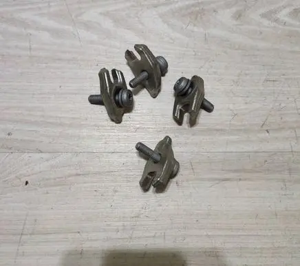 Renault Kangoo III Fuel Injector clamp holder 