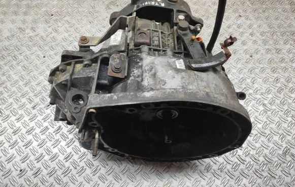Renault Trafic II (X83) Manual 5 speed gearbox 8200398675