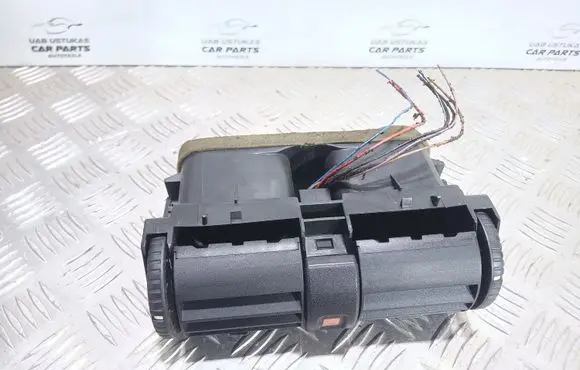Opel Astra G Dash center air vent grill 90560344