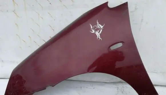 Suzuki Liana Fender Z5KD08
