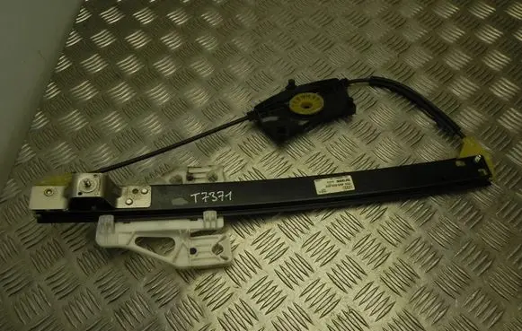 Audi Q3 8U Front door window regulator with motor 8U0839462 T7371
