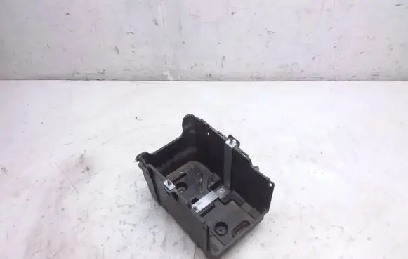 Battery box tray
