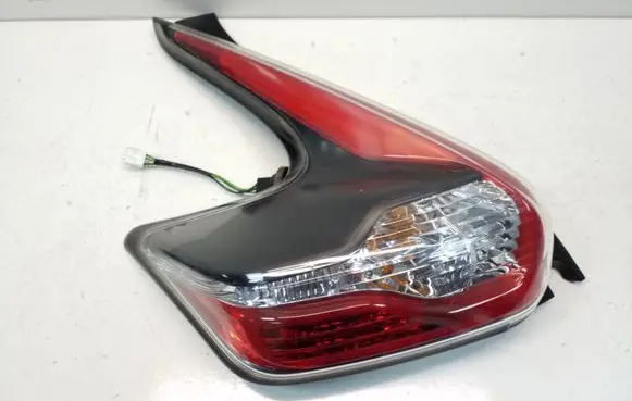 Nissan Juke I F15 Rear/tail lights 26555BV80A