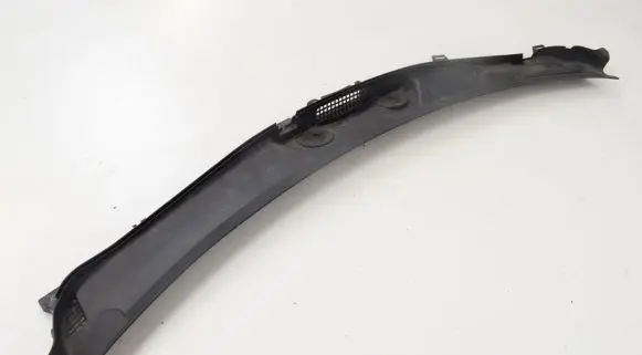 Mercedes-Benz SL R231 Wiper trim A2318300128