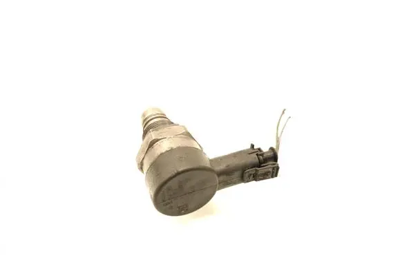 Volvo V70 Fuel pressure regulator 30777576