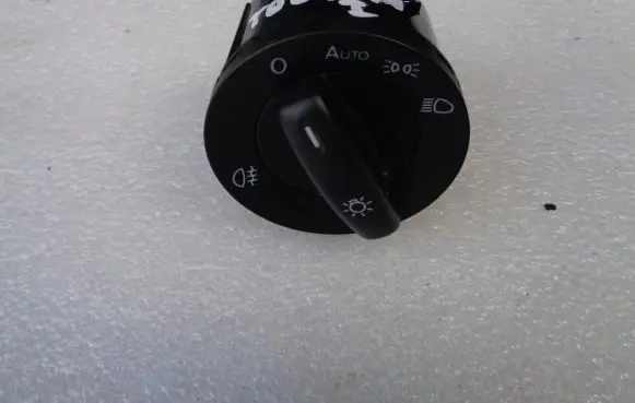 Volkswagen Touran I Light switch 1T0941431AB