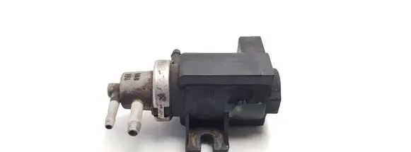 Volkswagen PASSAT B5.5 Turbo solenoid valve 1J0906627A