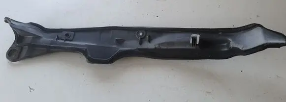 Toyota Auris E180 Fender end trim 