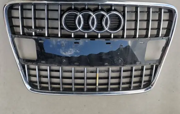 Audi Q7 4L Front grill 4L0853651H