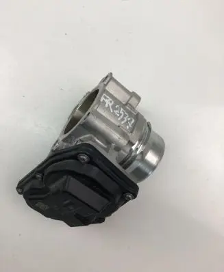 Volvo XC40 Throttle valve 31465702AA