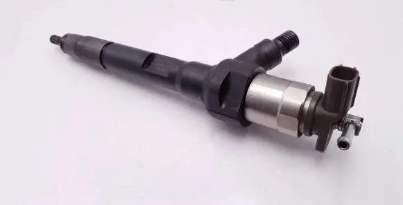 Mazda 6 Fuel injector R2AA13H50 001104M19848