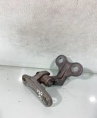 Volvo V50 Front door upper hinge