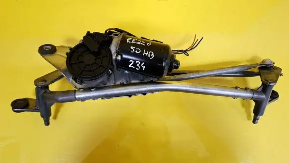Front wiper linkage and motor