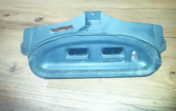 Renault Megane I Screen/display/small screen 7700841005a