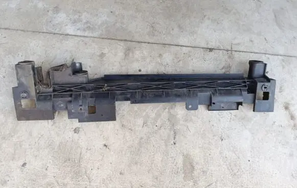 Nissan X-Trail T32 Radiator support slam panel bracket 215425HA0A