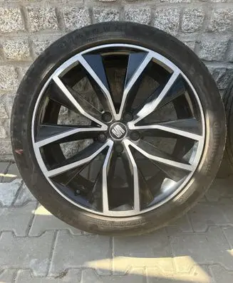 Seat Ateca R19 alloy rim 575601025F