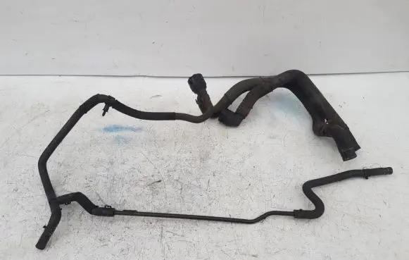 Volkswagen Golf V Engine coolant pipe/hose