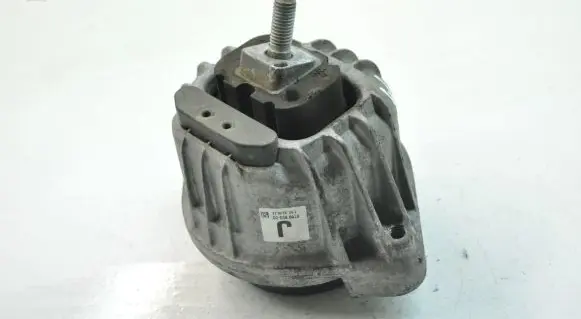 BMW Z4 E89 Engine mount bracket 6768853