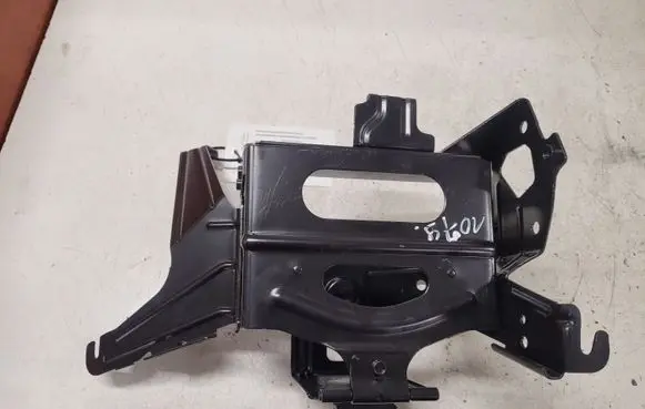 Mercedes-Benz E W212 Battery tray A2125458040