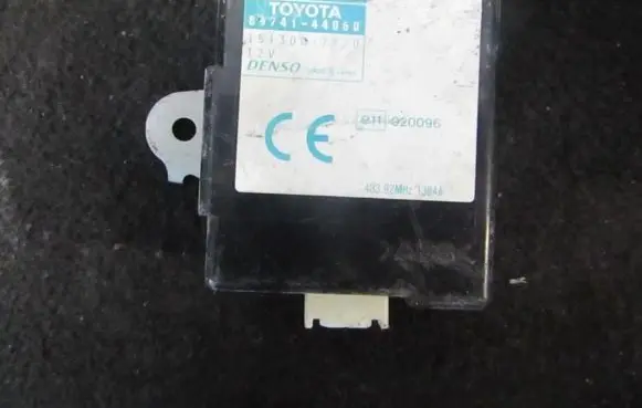 Toyota Avensis Verso Door control unit/module 8974144060 89741-44060