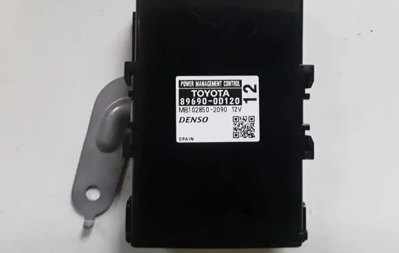 Toyota Yaris Other control units/modules 896900D120
