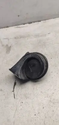 Volkswagen Jetta VI Horn signal
