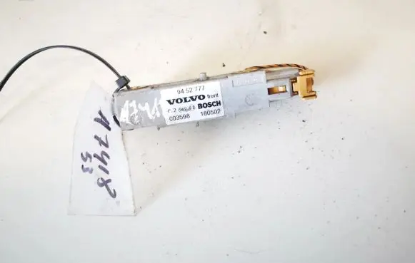 Volvo S60 Airbag deployment crash/impact sensor 9452777