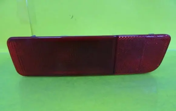 Mitsubishi Outlander Rear tail light reflector
