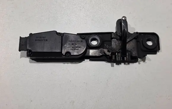 Volkswagen Eos Tailgate/trunk/boot lock/catch/latch 1q0827383B