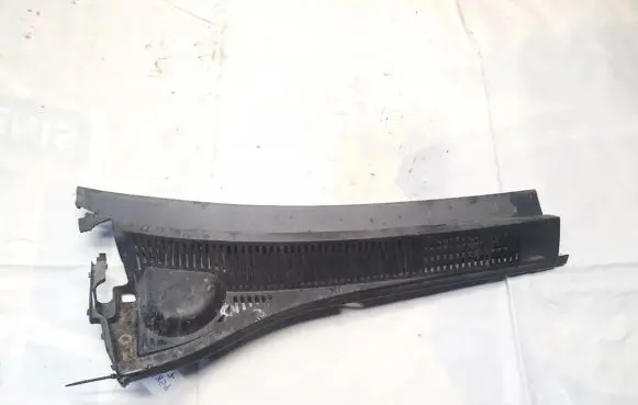 Suzuki SX4 Wiper trim 7233179j1r